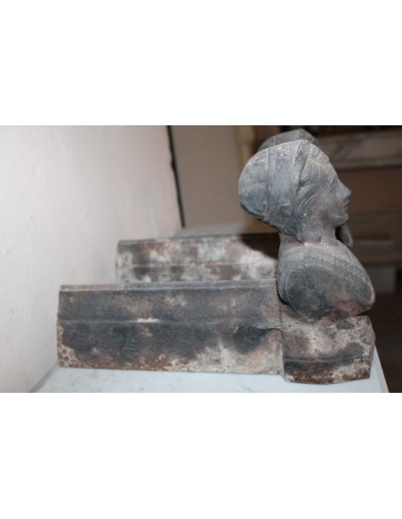 124 UN BUSTO IN GHISA DI GIOVINETTA NEL VOSTRO CAMINETTO