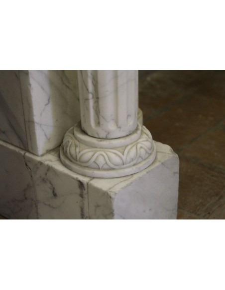 231 CAMINETTO LUIGI XVI IN MARMO STATUARIO VENATINO DI FINISSIMA QUALITÀ