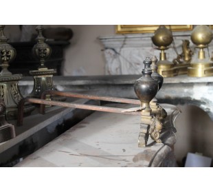 012 COPPIA DI ALARI PER CAMINETTO MAGNIFICANTI IL RE SOLE 2