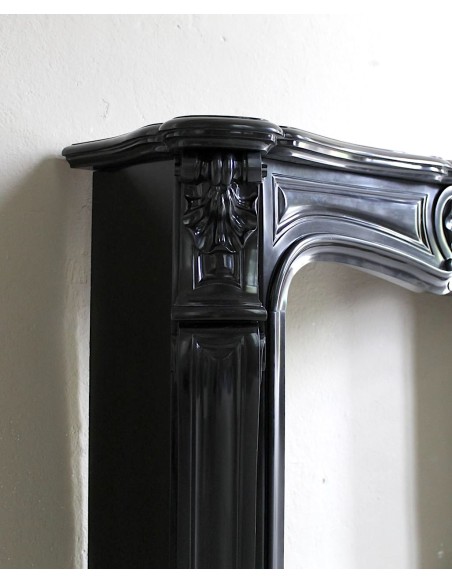 038 AG CAMINO LUIGI XV "TROIS COQUILLES" IN MARMO NERO DEL BELGIO