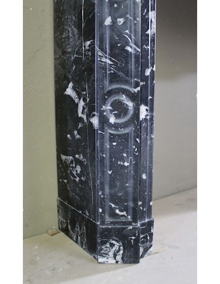 019 CAMINETTO LUIGI XV "POMPADOUR PLAT" SCOLPITO IN MARMO NERO MARQUINIA