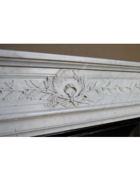 249 AG CAMINO NEOCLASSICO "RAMO D'ULIVO" A COLONNE IN MARMO BIANCO "PURO" DI CARRARA