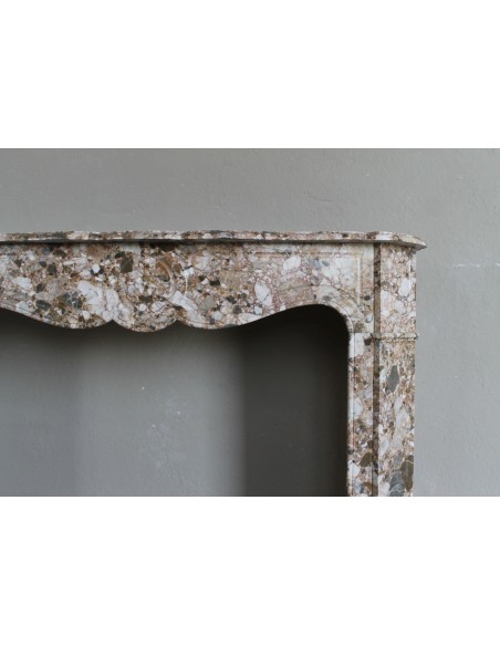 077 ORIGINALE CAMINETTO LUIGI XV "POMPADOUR PLAT" IN BRECCIA DEI PIRENEI