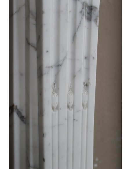 255 CAMINO "DEUX ÉTOILLES" IN RAFFINATO MARMO CALACATTA CREMO VENATO