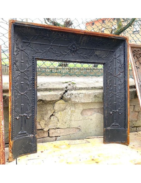 CG 085 CONTROCUORE CAMINO NEOCLASSICO  IN FUSIONE DI GHISA ARTISTICA CON DECORAZIONI ARBOREE