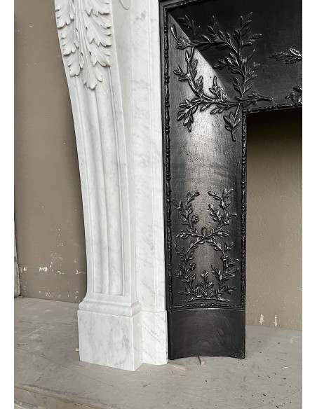 222 AG CAMINO LUIGI XVI "TROIS FLEURS" SCOLPITO IN MARMO BIANCO DI CARRARA