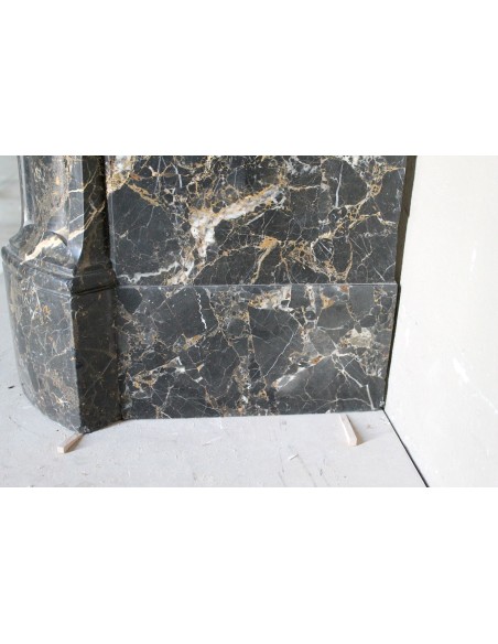 026 CAMINO LUIGI XV "PIED GALBÉ" SCOLPITO IN RARO MARMO NERO SAINT LAURENT