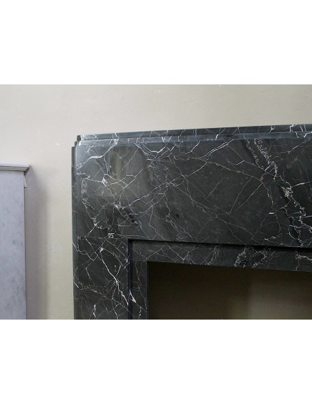 715 CAMINO ANTICO "ART DECO" SCOLPITO IN MARMO NERO MARQUINIA GOLD