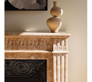 Camino antico in marmo Giallo di stile neoclassico e d'epoca ottocentesca