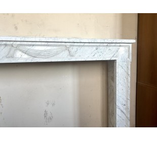 Caminetto antico Luigi XVI in marmo bianco Venatino Carrara. 2