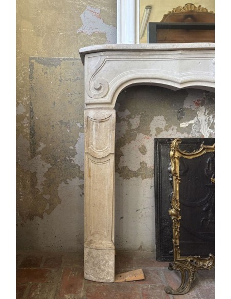 900 RARISSIMO CAMINETTO REGGENZA (STILISMO TRA LUIGI XIV E LUIGI XV) SCOLPITO IN PIERRE DORÉE