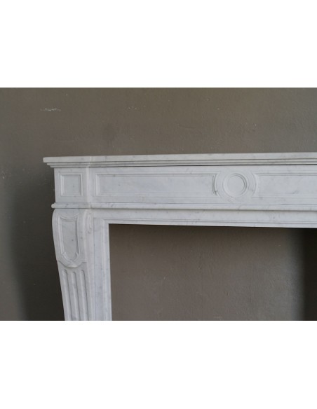 229 CAMINO LUIGI XVI "LANGUETTE CLASSIQUE"  IN CANDIDISSIMO MARMO BIANCO "P" CARRARA