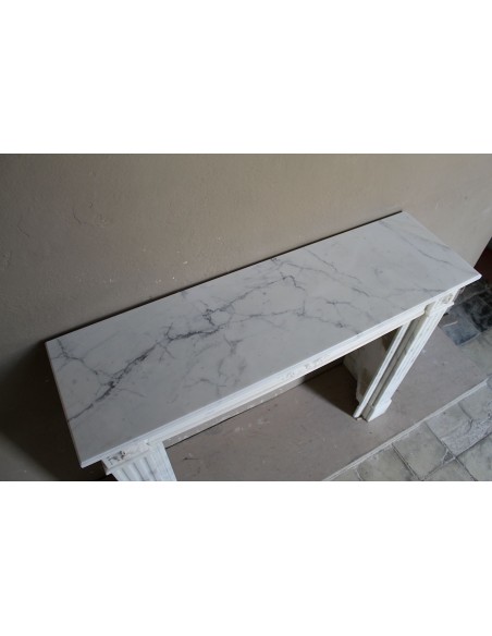 244 CAMINO LUIGI XVI "RAMO D'ULIVO" SCOLPITO IN MARMO BIANCO STATUARIO ARABESCATO CARRARA