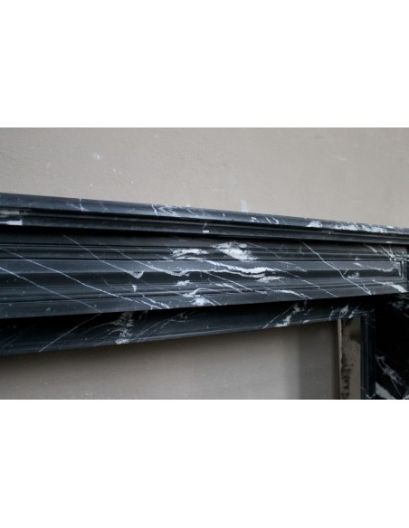 401 CAMINETTO LUIGI FILIPPO "PUNTA DI DIAMANTE" IN MARMO NERO MARQUINIA VENATO