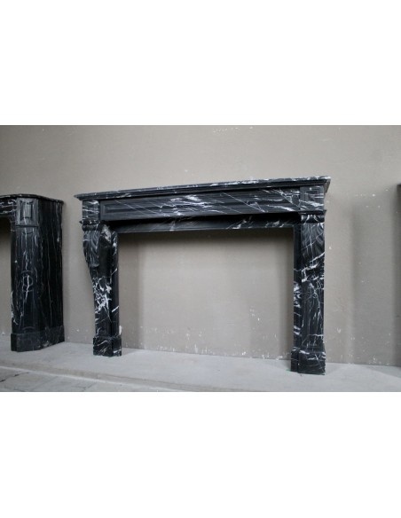 401 CAMINETTO LUIGI FILIPPO "PUNTA DI DIAMANTE" IN MARMO NERO MARQUINIA VENATO