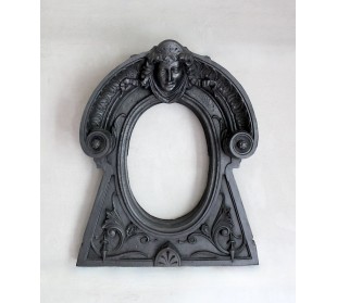 Caminetto Oeil de boeuf "Majorelle" in fusione di ghisa artistica. Questo camino è originale, autentico, ottocentesco.