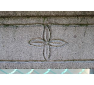 Camino in pietra di grandi dimensioni proposto ad un prezzo scontato, in offerta. 2