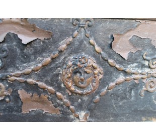 CG 033 CAMINETTO-CONTROCUORE  CON VOLTO DI MEDUSA 2