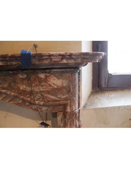 314 OCC  "CAPPELLO DI GENDARME" SCOLPITO IN ONICE ROSSO