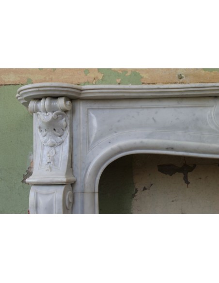 010 AG MONUMENTALE CAMINO LUIGI XV "BOUCLES DE MER" IN MARMO BIANCO DI CARRARA