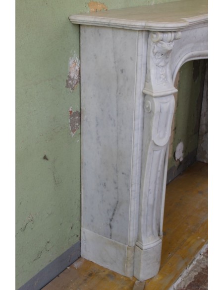 010 AG MONUMENTALE CAMINO LUIGI XV "BOUCLES DE MER" IN MARMO BIANCO DI CARRARA