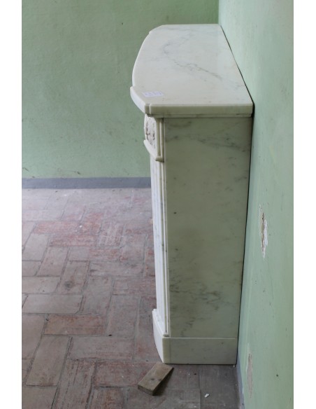 214 CAMINO LUIGI XVI "DEUX ROSES ARRONDI" IN FINISSIMO MARMO CALACATTA CLASSICO