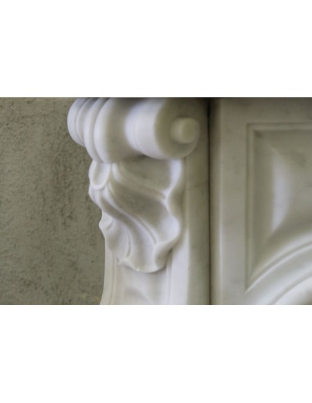 000 "PEZZO UNICO" ORIGINALE VERSIONE DI CAMINO "VELO DI MEDUSA", MARMO BIANCO CARRARA