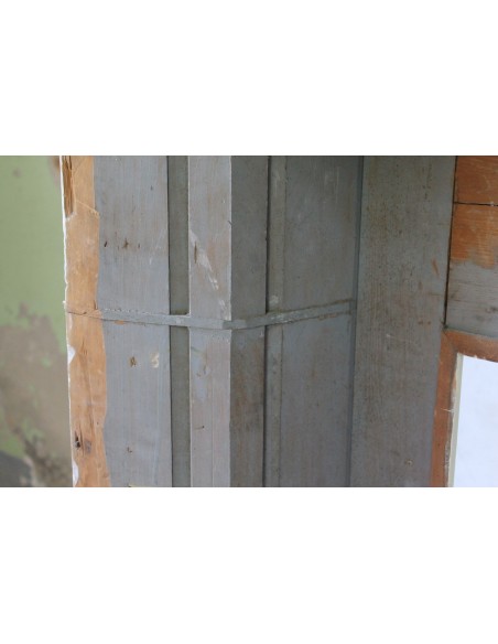 1003 AG IMPORTANTE E FIRMATISSIMO CAMINO IN ESSENZA DI PINO E STUCCHI D'ARTE