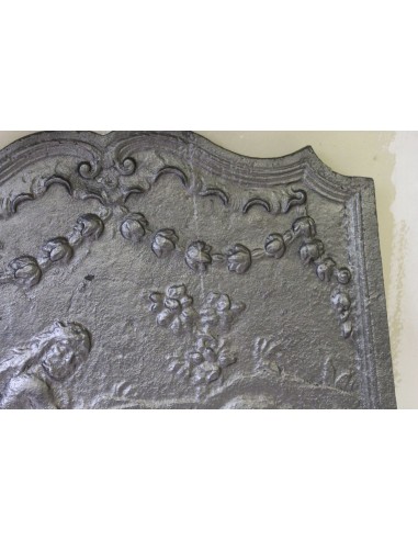 146 PIASTRA IN GHISA RAFFIGURANTE UNA DELLE...