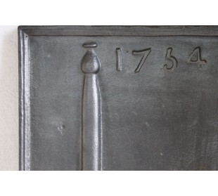 120 ANTICHISSIMA PIASTRA IN GHISA ARTISTICA 2