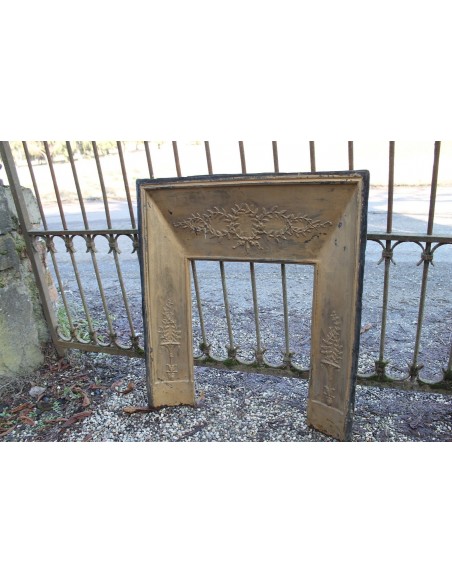 CG 057 RAFFINATO CAMINETTO CONTROCUORE LUIGI XVI IN GHISA ARTISTICA