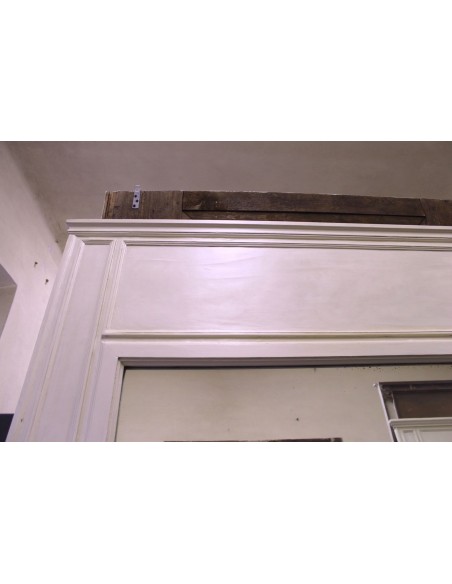 035G MONASTICA CAMINIERA IN BIANCA VESTE, CELESTE MINIMALISMO