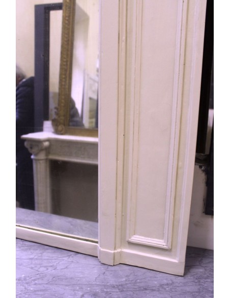 035G MONASTICA CAMINIERA IN BIANCA VESTE, CELESTE MINIMALISMO