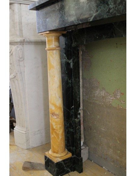 545 CAMINETTO TRA IMPERO E DIRETTORIO IN MARMO VERT DE MER E GIALLO SIENA