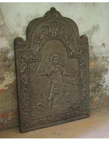 127 PIASTRA IN GHISA D'ARTE RAFFIGURANTE LA...