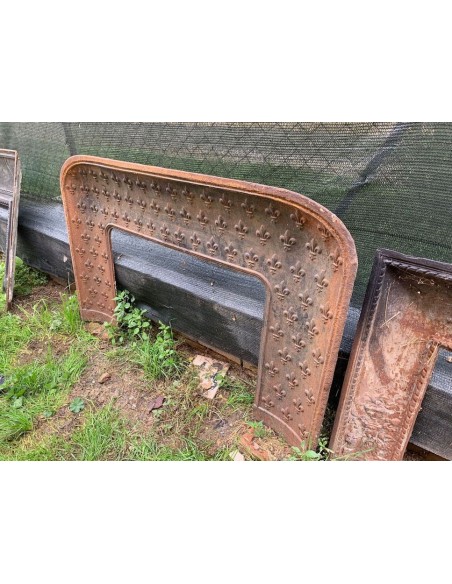 ANTICO CONTORCUORE IN GHISA D'ARTE PER CAMINETTO ANTICO IN MARMO BAROCCO