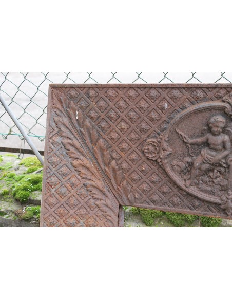 CG 069 CAMINETTO CONTROCUORE NEOCLASSICO IN GHISA ARTISTICA