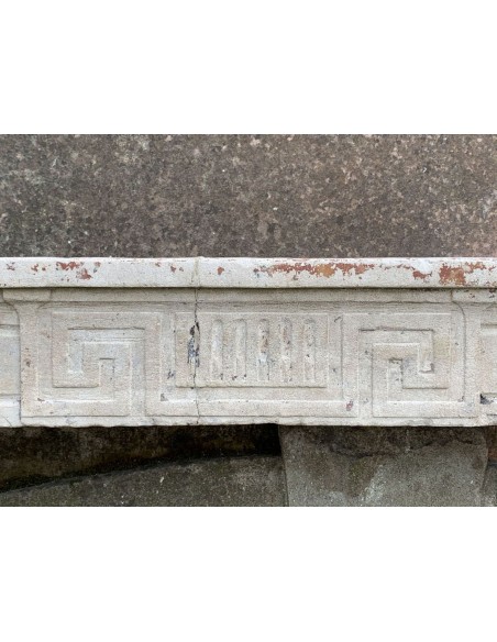 908 CAMINO LUIGI XVI D'EPOCA IN PIERRE DU BEAUJOLAIS