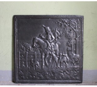 122 PIASTRA IN GHISA D'ARTE RAPPRESENTANTE SCENA DI CACCIA