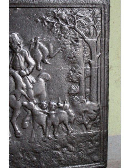 122 PIASTRA IN GHISA D'ARTE RAPPRESENTANTE SCENA DI CACCIA