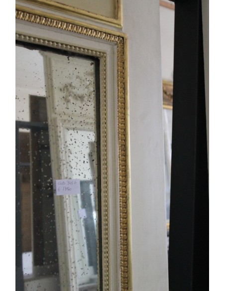 345 G CAMINIERA A PANNELLO CON SUPERFICI LACCATE E PARZIALMENTE DORATE