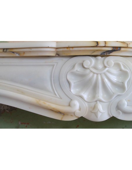 045 AG CAMINO LUIGI XV "TROIS COQUILLES" IN MARMO PAONAZZETTO