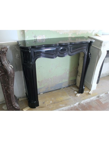 016 AG CAMINETTO LUIGI XV "PIED GALBÉ" IN FINISSIMO MARMO NERO DEL BELGIO