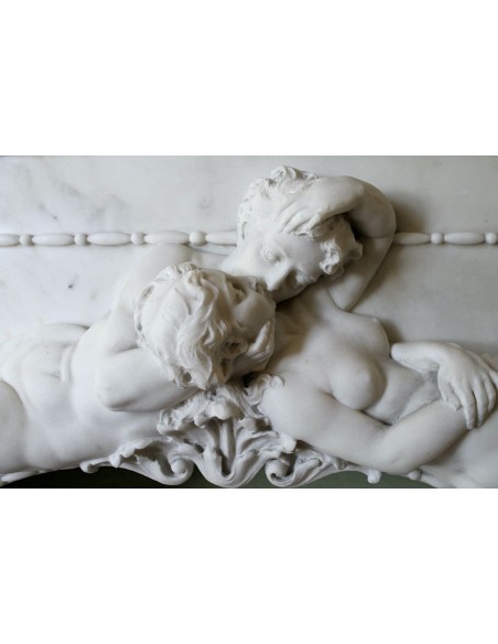 001 AG FIRMATO ADOLFO CIPRIANI, AL MONDO L'UNICO "ALBERO DELLA VITA" IN VESTE DI CAMINO