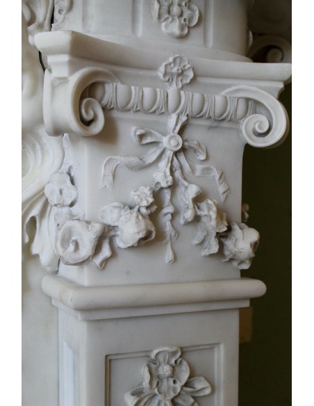 001 AG FIRMATO ADOLFO CIPRIANI, AL MONDO L'UNICO "ALBERO DELLA VITA" IN VESTE DI CAMINO