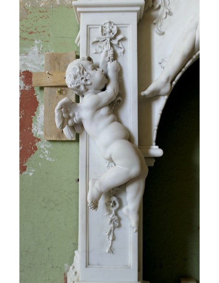 001 AG FIRMATO ADOLFO CIPRIANI, AL MONDO L'UNICO "ALBERO DELLA VITA" IN VESTE DI CAMINO