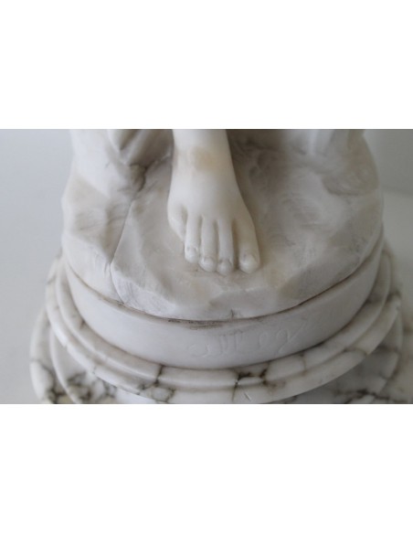 002 GIOVINETTA AL BAGNO, STATUARIO CARRARA, A FIRMA "ALLEGRA"