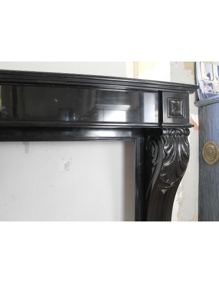 507 AG CAMINETTO "GRIFFE DE LION" IN MARMO NERO DEL BELGIO