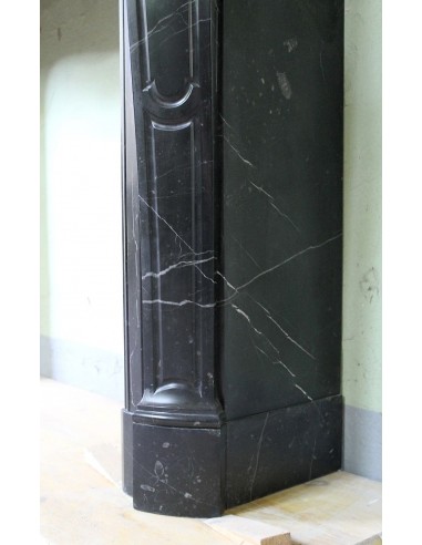 029 CAMINO POMPADOUR "PIED GALBÉ" IN MARMO NERO...