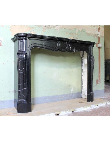 029 CAMINO POMPADOUR "PIED GALBÉ" IN MARMO NERO...